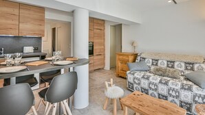 Kjøleskap, mikrobølgeovn og oppvaskmaskin