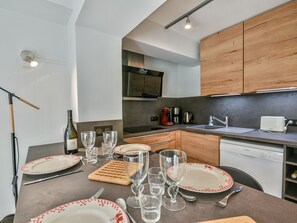 Fridge, microwave, dishwasher