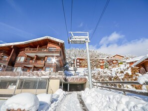 Exterior - T2 duplex for 5 in Les Gets, near center, parking and tennis (Les Gets)