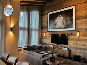 Smart TV, fireplace, video games