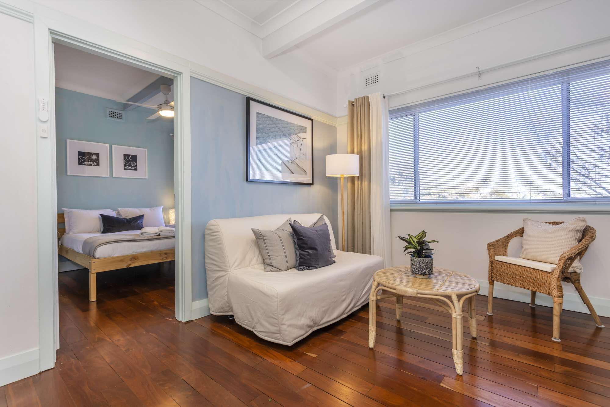 Walk to the beach from this chic apartment! Ocean views and Free WIFI.