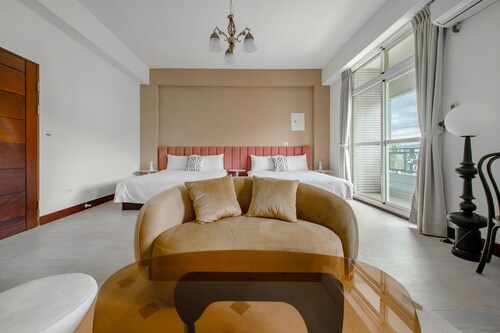 Taitung Knock Knock Smart Stay