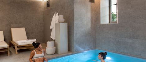 Behandlingsrum för par, bastu, Ängbastu och kroppsbehandlingar