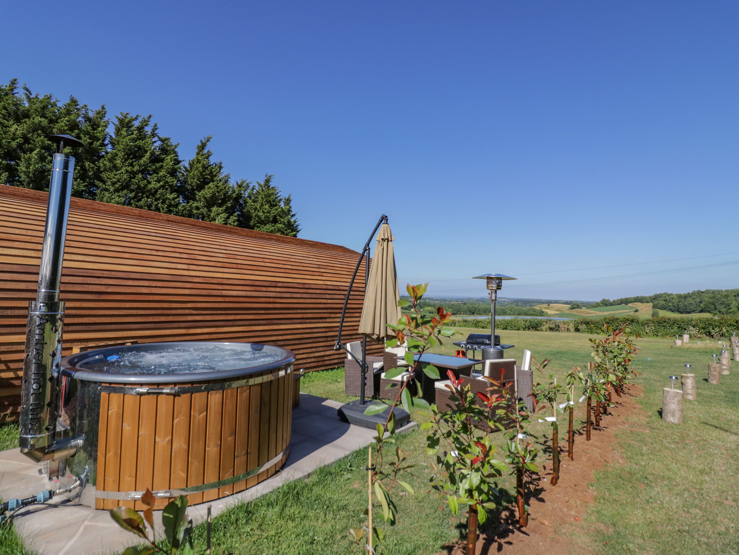 Bain à remous extérieur