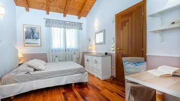 2 bedrooms
