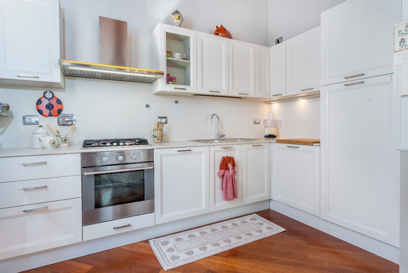 Ofen, Herdplatte, Geschirrspüler, Toaster