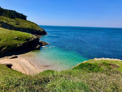 House in Saint-Gildas de Rhuiz at walking distance from the Govelin beach