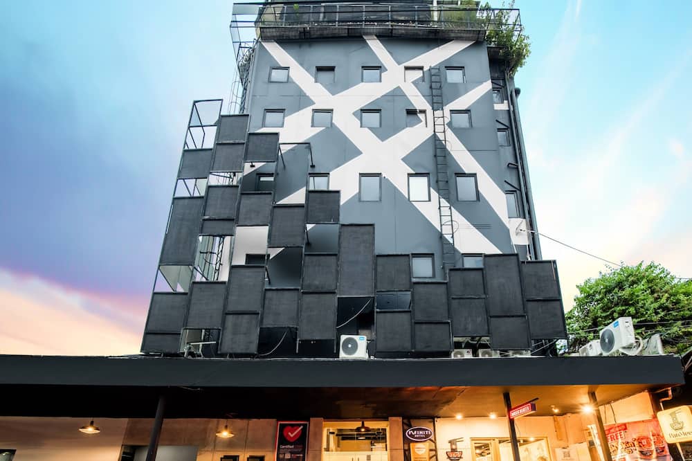 Infiniti Hotel