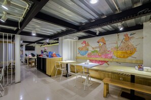 Restaurant - Infiniti Hotel (Jakarta)
