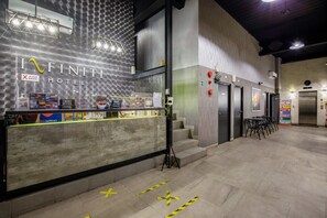 Reception - Infiniti Hotel (Jakarta)