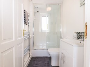 Shower - Little Rowan at Rowan Park Farm (Beaworthy)