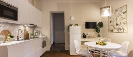 Deluxe Apartment | Private kitchen
