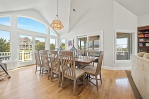 Dining - Bees Knees 7 bedroom at Currituck Club (Corolla)