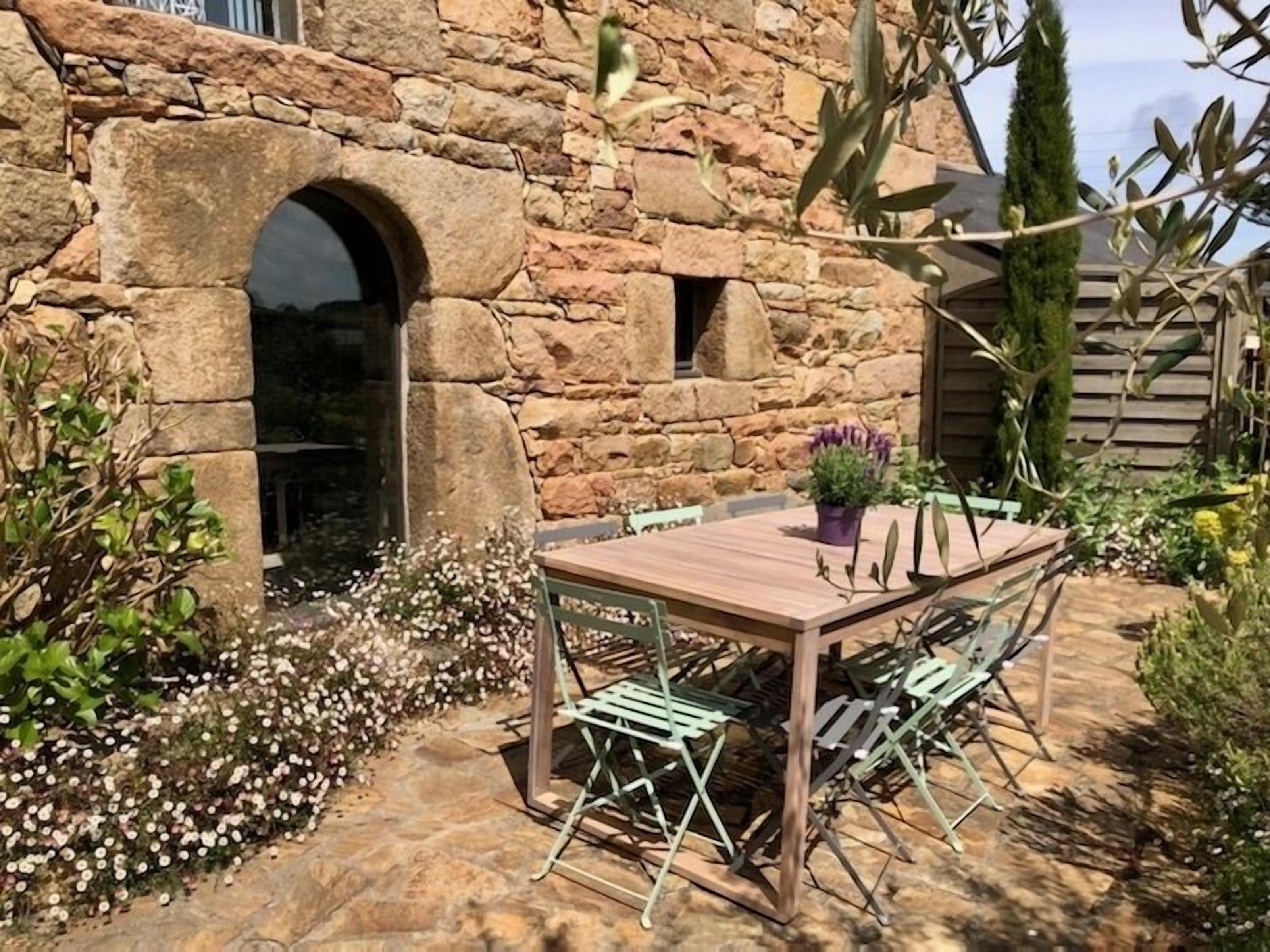 Tregastel Magnifique Penty Breton Renove A 5min DE LA Plage