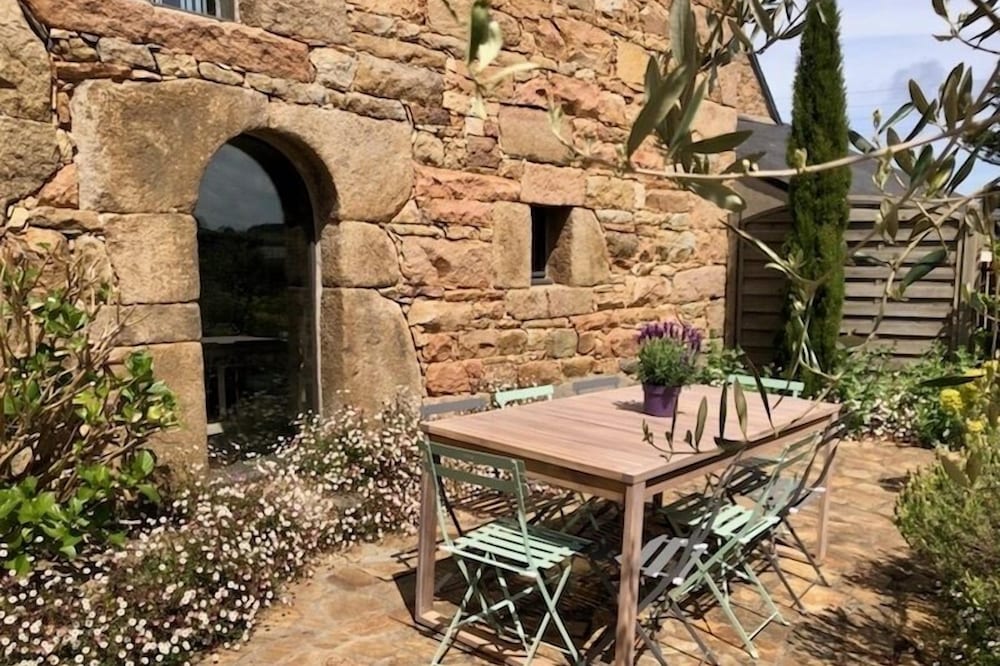 Tregastel Magnifique Penty Breton Renove A 5min DE LA Plage