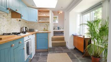 Fridge, dishwasher, electric kettle, toaster