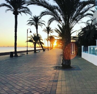Apartment, 1 minute from the beach, Mar de cristal