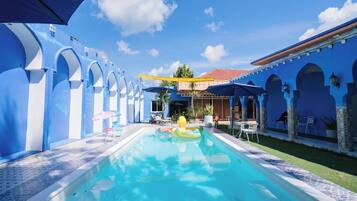 Piscine extérieure
