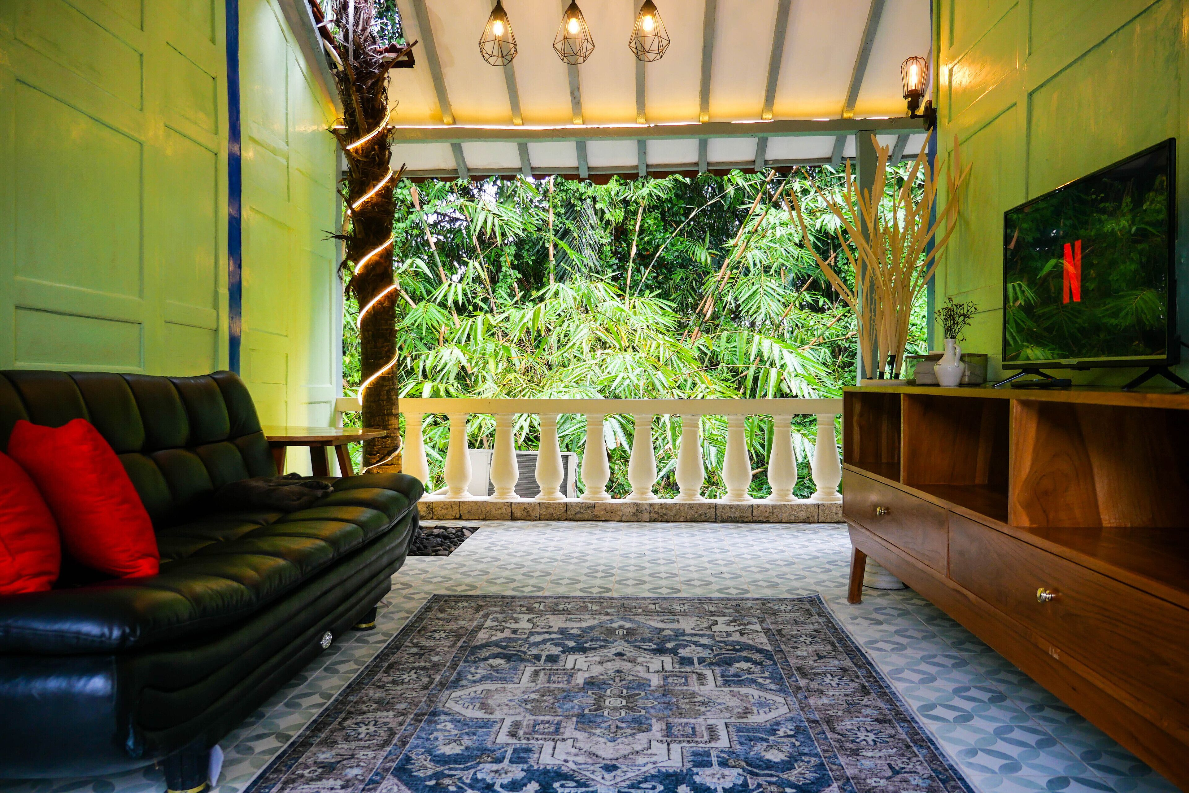 Java House by Kamar Tamu