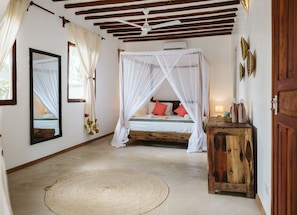 Family Room | Travel crib, free WiFi, bed sheets - JOY OF ZANZIBAR (Michamvi)