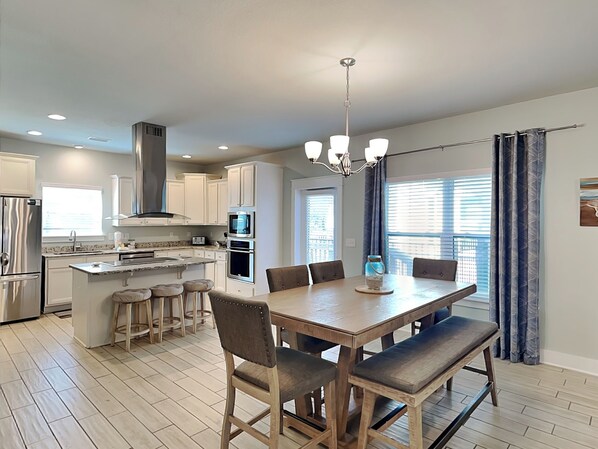 House, Multiple Beds, Patio, Garden View | Dining