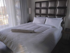 3 dormitorios, Internet, ropa de cama