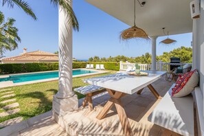 Outdoor dining - Villa 'Miani' with Pool & Wi-Fi (DENIA)