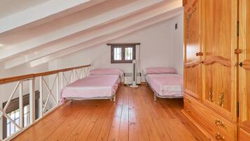 1 makuuhuone, silitysrauta/-lauta, ilmainen Wi-Fi, vuodevaatteet