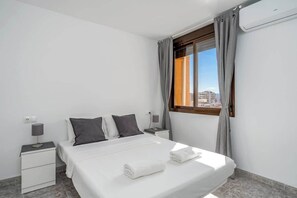 1 soverom, strykejern/-brett, wi-fi (inkludert) og sengetøy