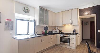 Villa 'Casa Centenária' with Terrace & Wi-Fi