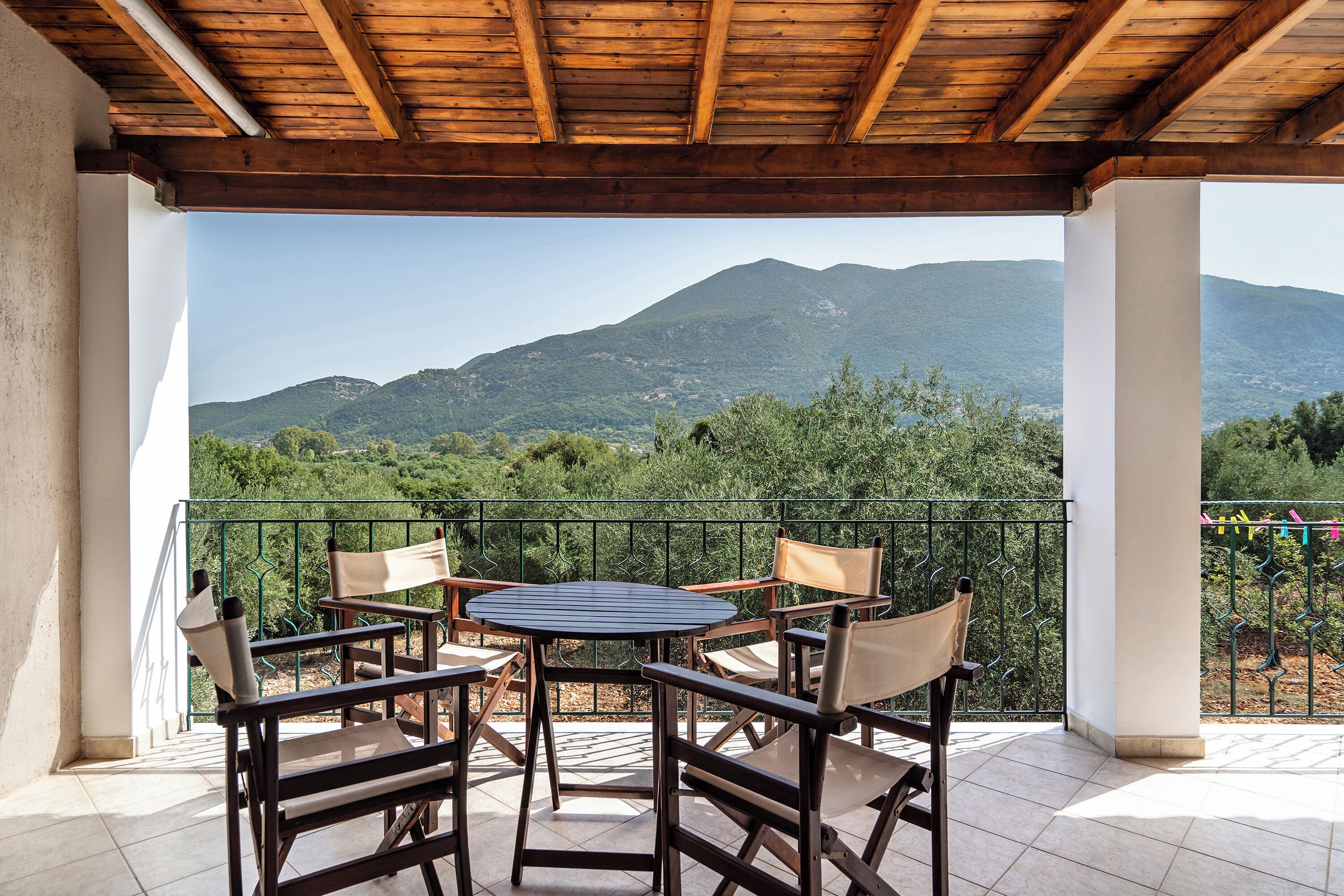 屋外ダイニングエリア