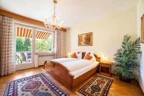 2 bedrooms, iron/ironing board, free WiFi, bed sheets - Villa Coris Apartment with Shared Garden & Wi-Fi (Merano)