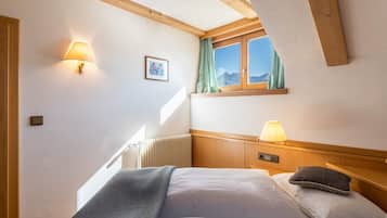 1 chambre, fer et planche à repasser, Wi-Fi gratuit, draps fournis