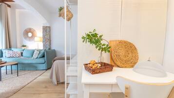 1 bedroom, desk, iron/ironing board, free WiFi