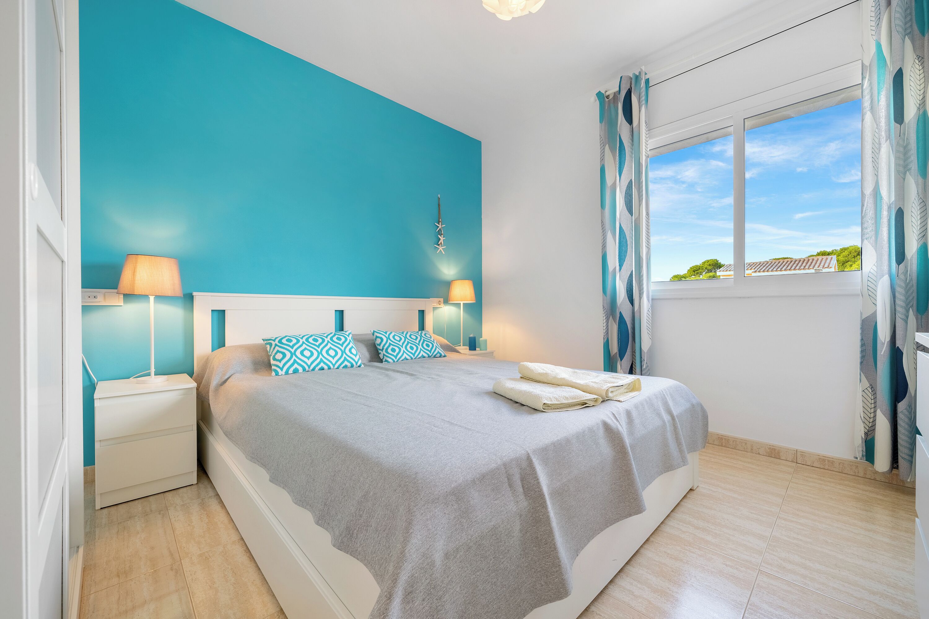 4 chambres, fer et planche à repasser, Wi-Fi gratuit, draps fournis