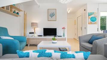 TV, DVD player, stereo