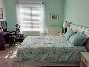 3 habitaciones, escritorio, wifi gratis y ropa de cama 