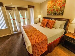 3 habitaciones, tabla de planchar con plancha, wifi y ropa de cama 