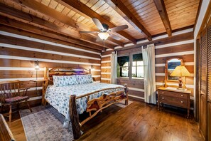 3 chambres, bureau, fer et planche à repasser, accès au Wi-Fi (inclus)