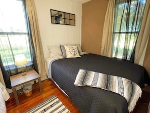 3 chambres, bureau, Wi-Fi, draps fournis