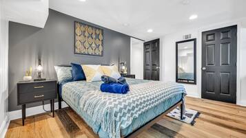 4 bedrooms, iron/ironing board, free WiFi, bed sheets