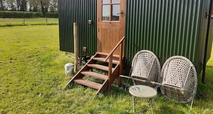Glamping in Wiltshire the Green Knoll is a Charm