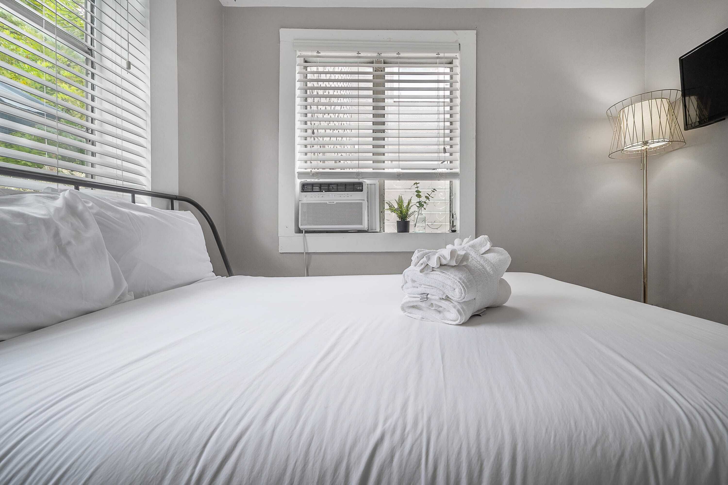 "Bourbon on Second" - Grill|Downtown St Pete