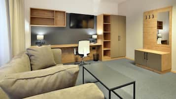 Comfort-Doppelzimmer | Wohnzimmer | Flachbildfernseher