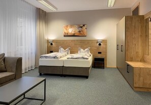 Comfort Double Room | Desk, laptop workspace, free WiFi, bed sheets