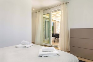 4 quartos, ferros/tábuas de passar roupa, Wi-Fi, roupa de cama