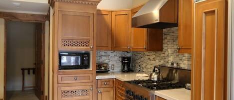 Studiolejlighed | Privat køkken | Kaffe-/temaskine