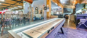 Massive Hatfield 'Loon Lodge' w/ Roller Rink