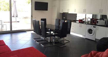 Casa c/ 3 Quartos e Jacuzzi a 2 Minutos da Praia