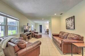 TV - Pet-Friendly Home Close to WEC Ocala! (Ocala)